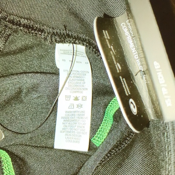 Host Pick! 🤗☘️Nike Swoosh high waist leggings - Picture 7 of 8